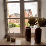 Stylish Two Floor Deluxe - 2 Bedroom شقة