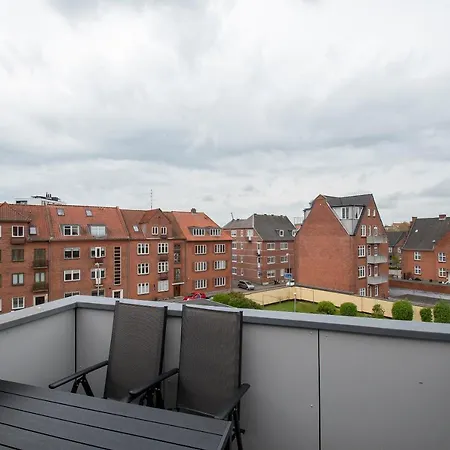 Stylish Two Floor Deluxe - 2 Bedroom