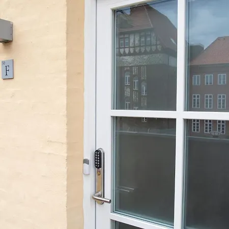 Stylish Two Floor Deluxe - 2 Bedroom